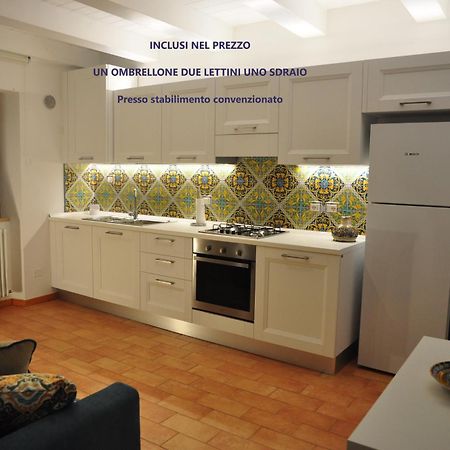 Вилла Casa Vacanze Torre Dei Gualtieri Сан-Бенедетто-дель-Тронто Экстерьер фото