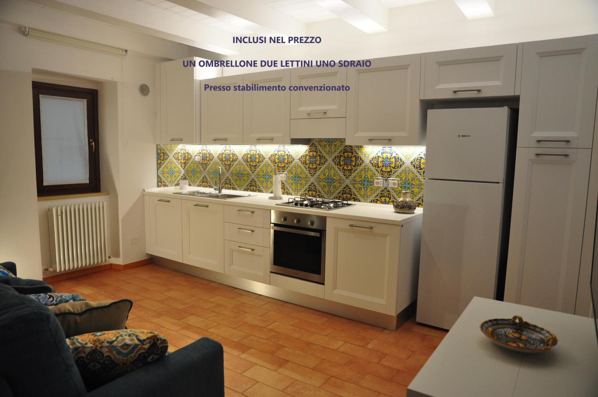Вилла Casa Vacanze Torre Dei Gualtieri Сан-Бенедетто-дель-Тронто Экстерьер фото